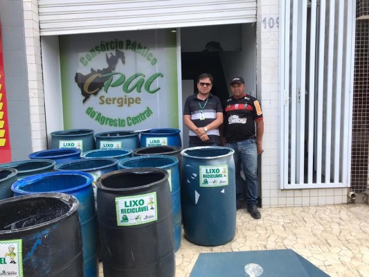 Município de Santa Rosa de Lima recebe bombonas do CPAC
